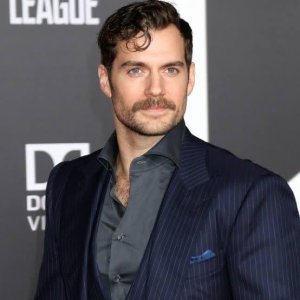 henry-cavill-needs-to-be-cast-in-s3-of-hot-d-v0-8k7vstu510md1.jpeg